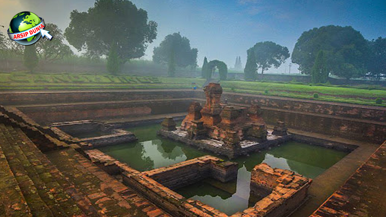 Candi Tikus Dari Tempat Suci ke Cerita Nama yang Aneh!