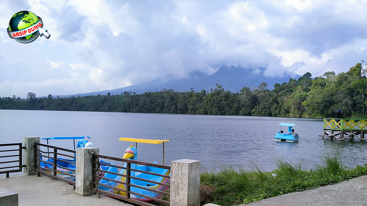 Danau Pauh Cermin Alam yang Lahirmu Penuh Cerita!