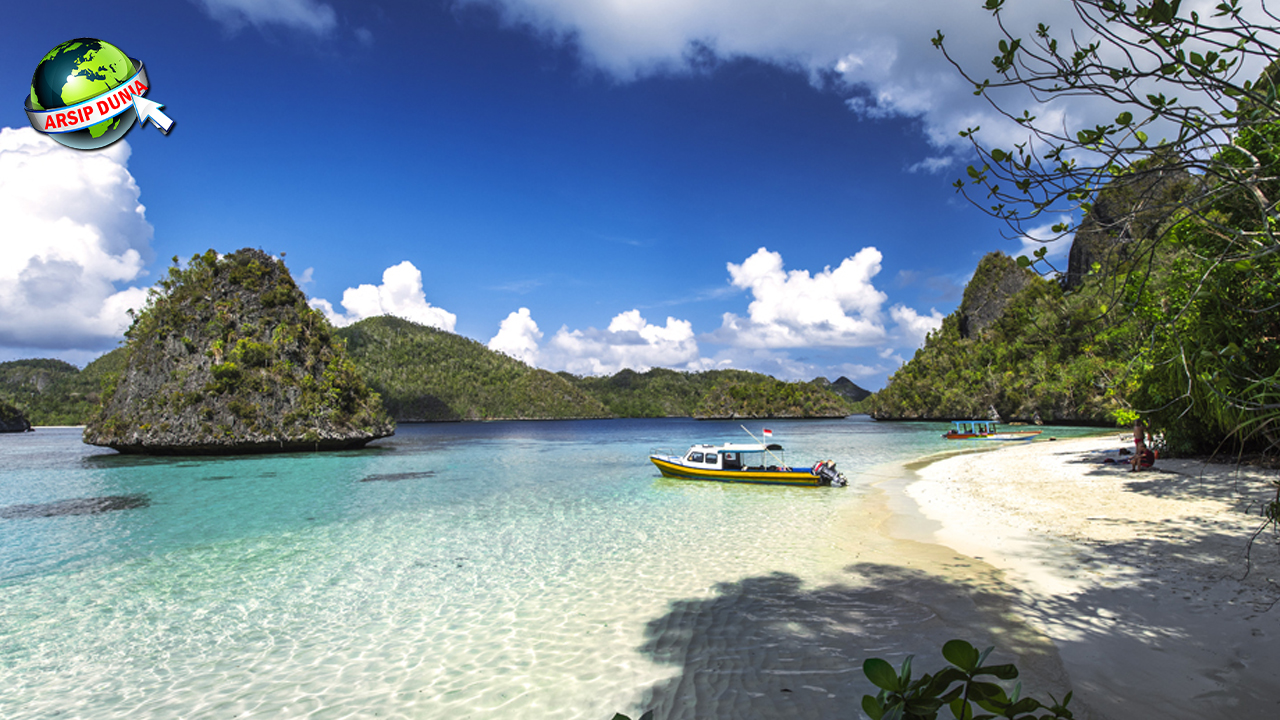 Pantai Raja Ampat Surga Tropis 20 yang Menakjubkan