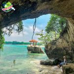 Pantai Karang Bolong 10 Harmoni Laut, Tebing Indah