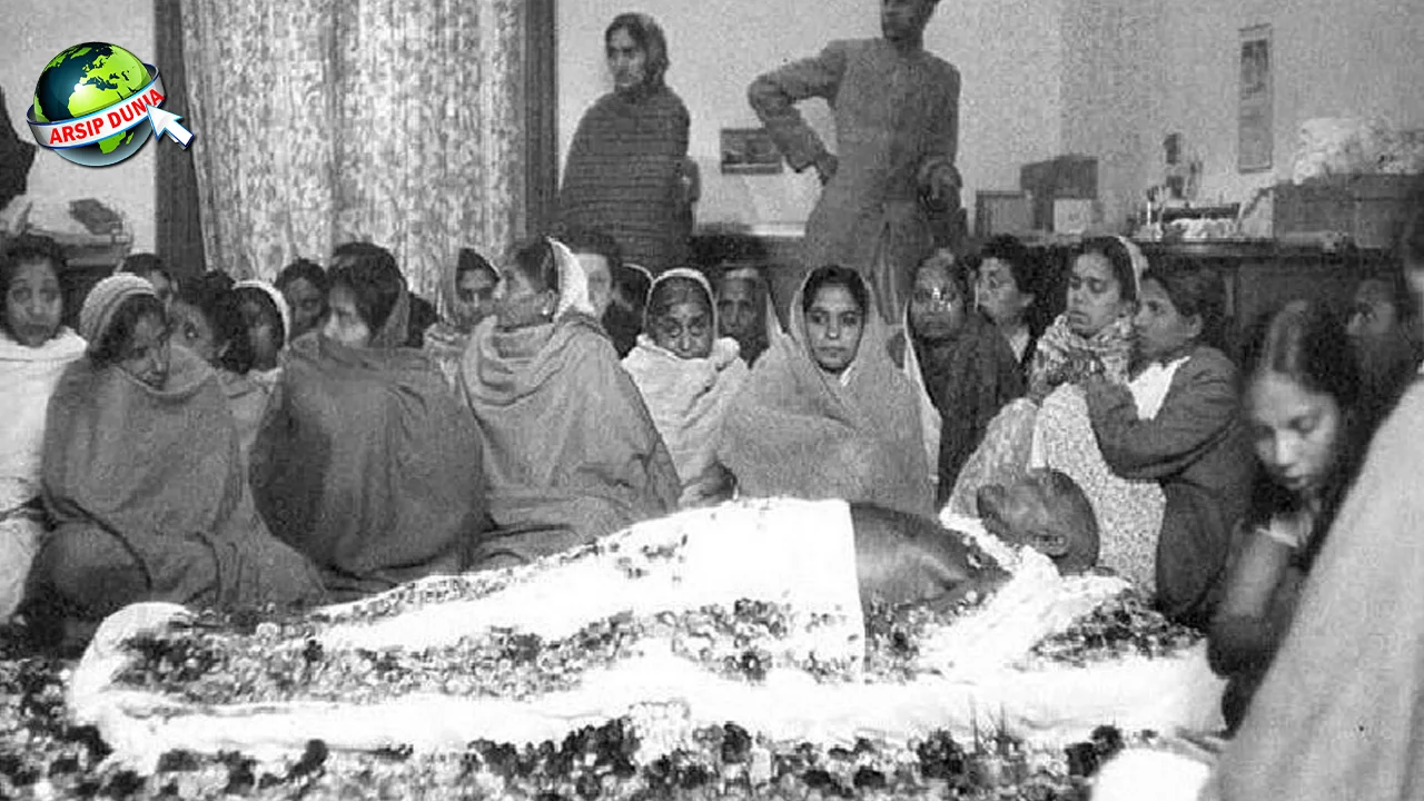 Mahatma Gandhi dan 4 Jejak Gelap Jarang Dibicarakan