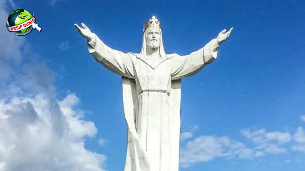 Patung Kristus Raja: Mengapa 1 Patung Ini Tepat Ikonik?